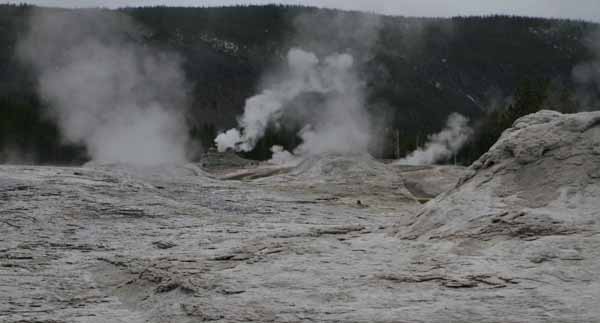 Yellowstone otherworldly